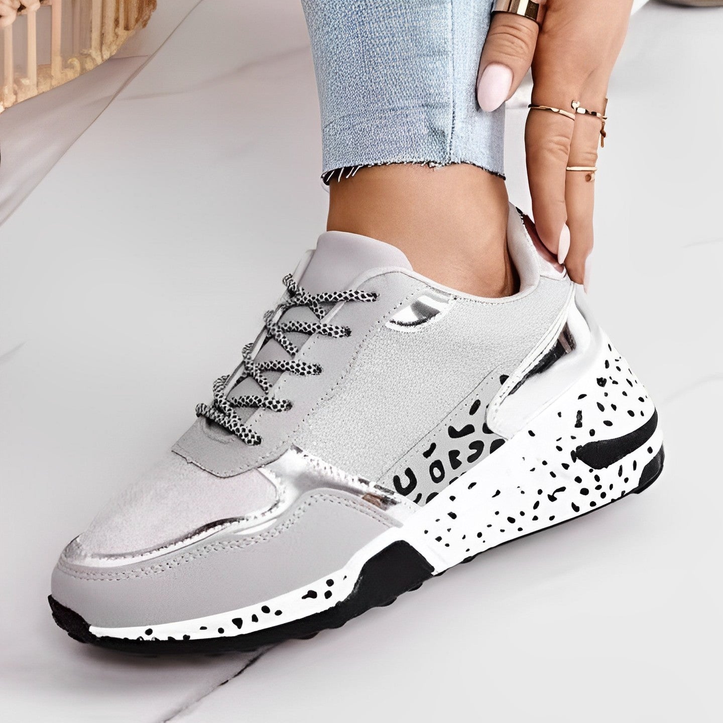 Aurélia Orthopedic Sneakers