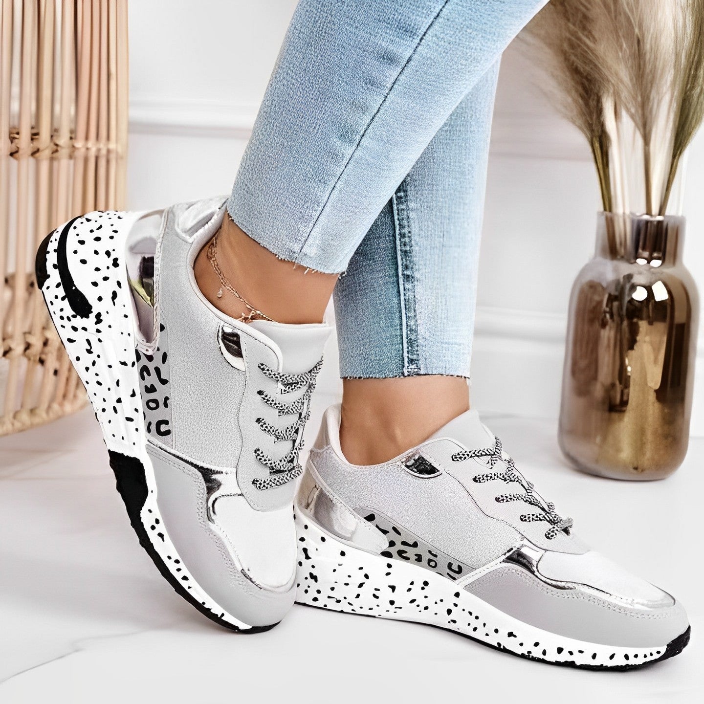 Aurélia Orthopedic Sneakers
