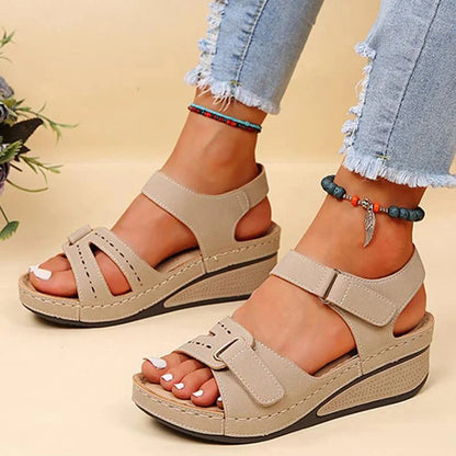 Alice Leroy | Soft Padded Platform Sandals