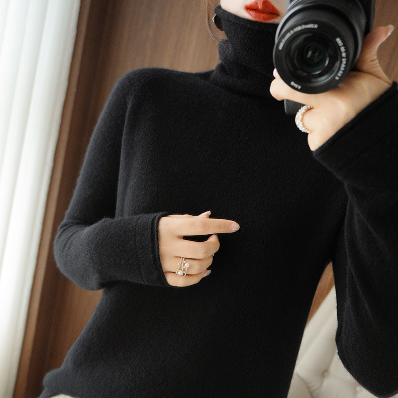 Riva Lefèvre | Fashionable Turtle-Neck Jumper