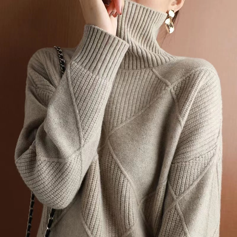 Léa Blanchet | Sweater with Diamond Pattern