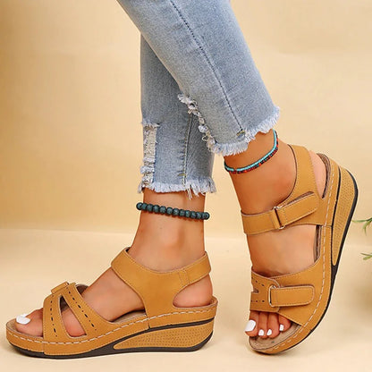 Alice Leroy | Soft Padded Platform Sandals