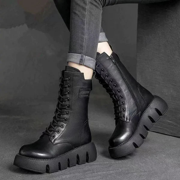 Élodie Lavin | Elegant Stylish Mid-Rise Boots