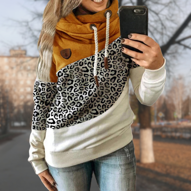 Riva Lefèvre | Casual Hoodie with and without Leopard Print