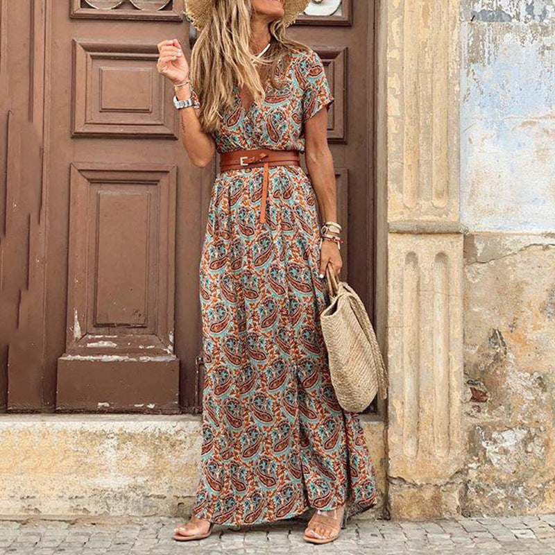 Élodie Lavin | Fashionable Summer Dress