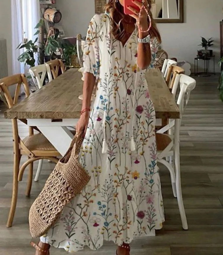 Isabelle Moreau | Elegant & Stylish Summer Dress